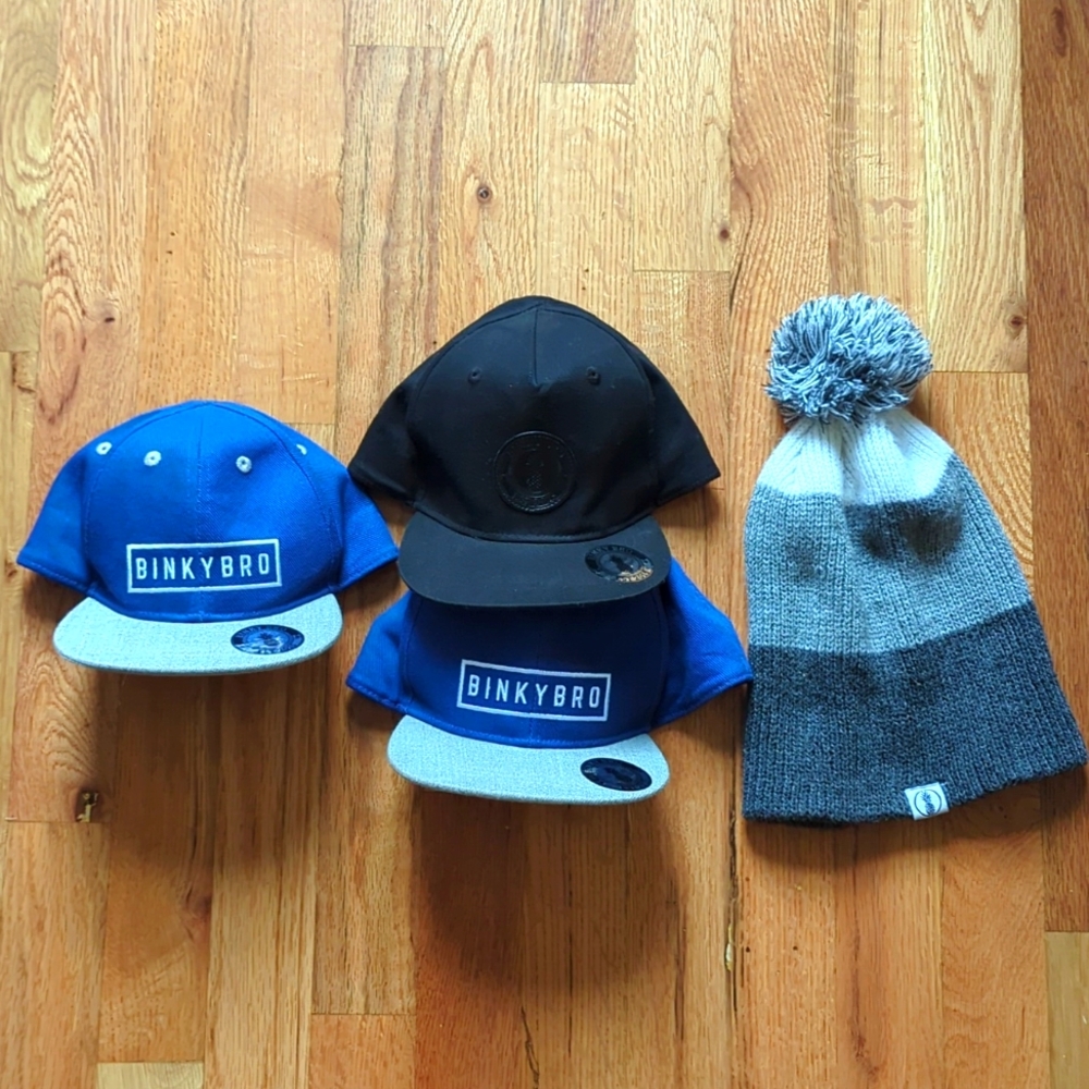 Binky Bro hat lot